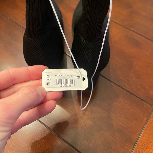 Altar’d State Knit boot - Picture 4 of 4